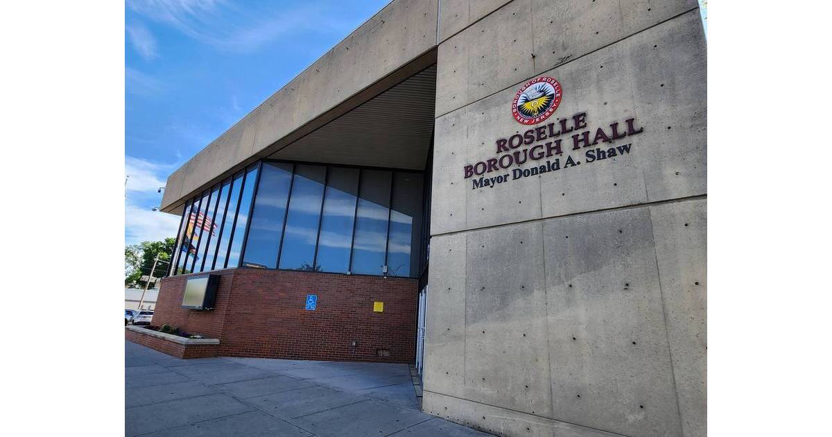 Roselle Borough Council Advances Sewage Authority Compensation Increase, Clarifies Budget Process