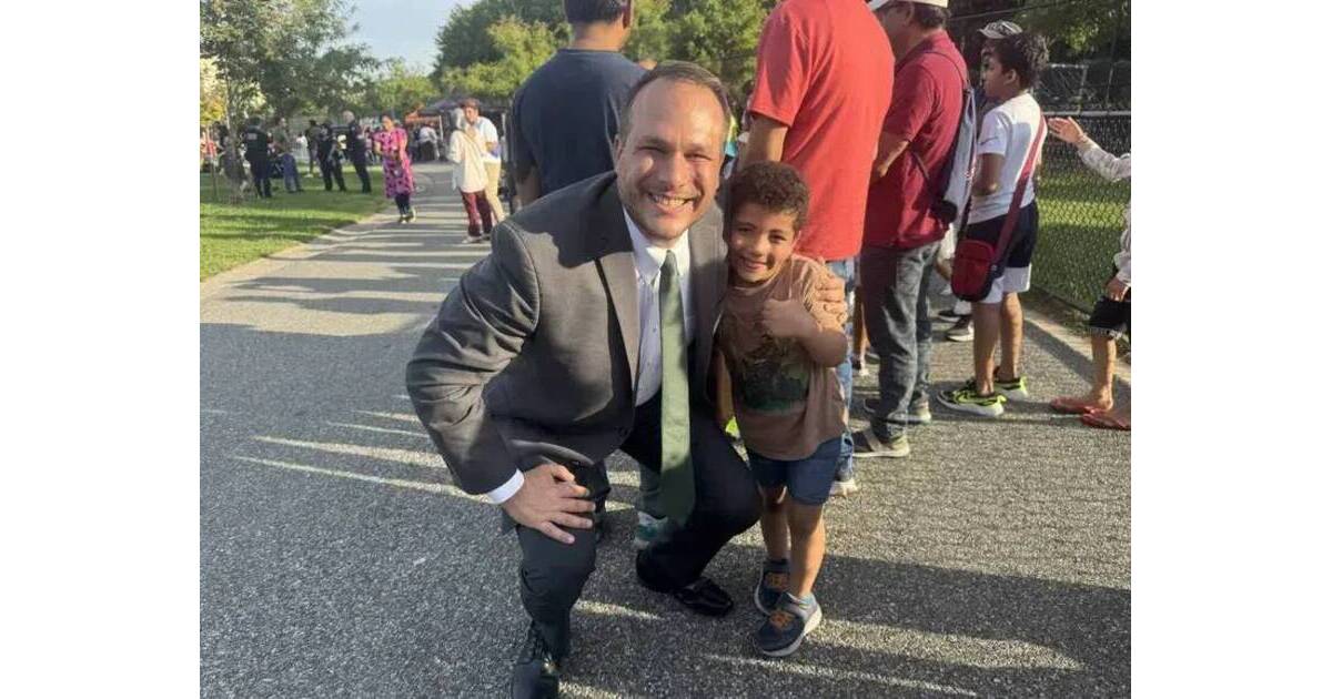 Back to School: Community 1st Welcomes More than 1,000 Jersey City Children, Families to Backpack Giveaway at Pershing Field