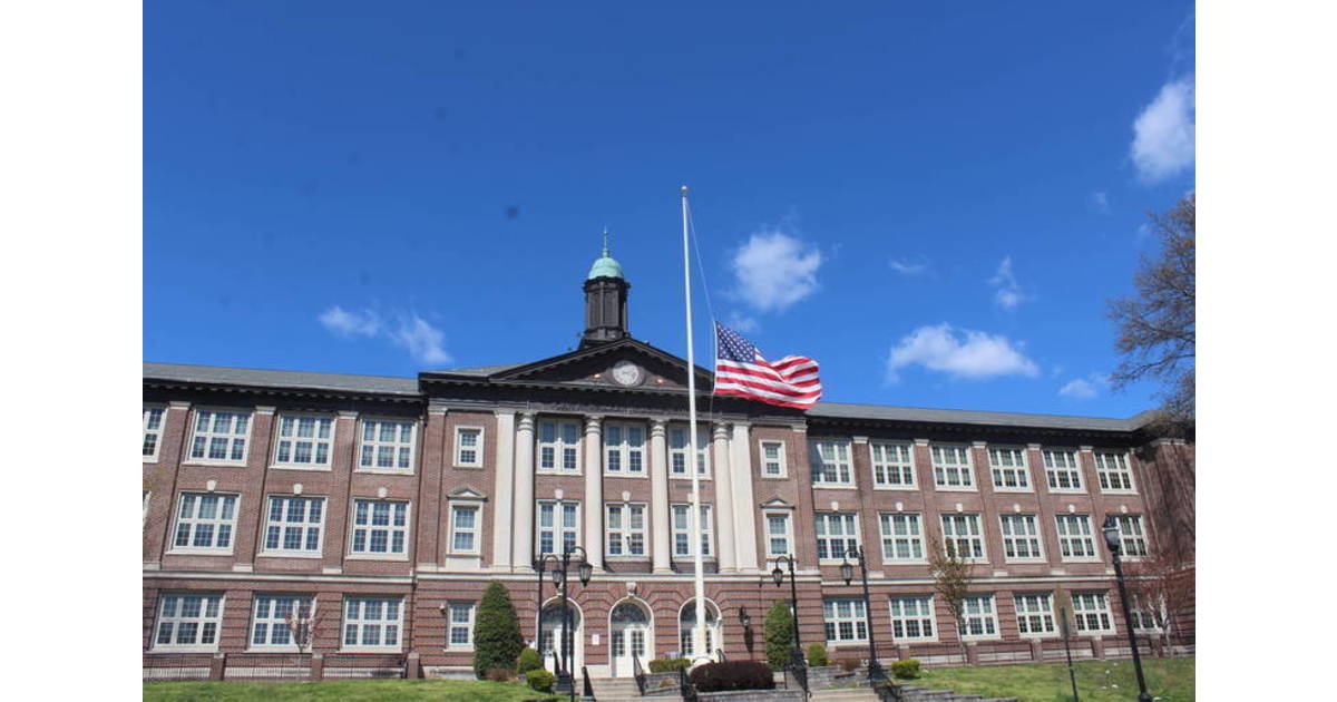Governor Sherrill Directs the Lowering of U.S. and New Jersey Flags in Honor of the Victims of September 11, 2001